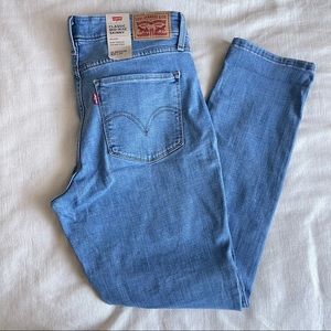 Levi’s Classic Mid Rise Skinny